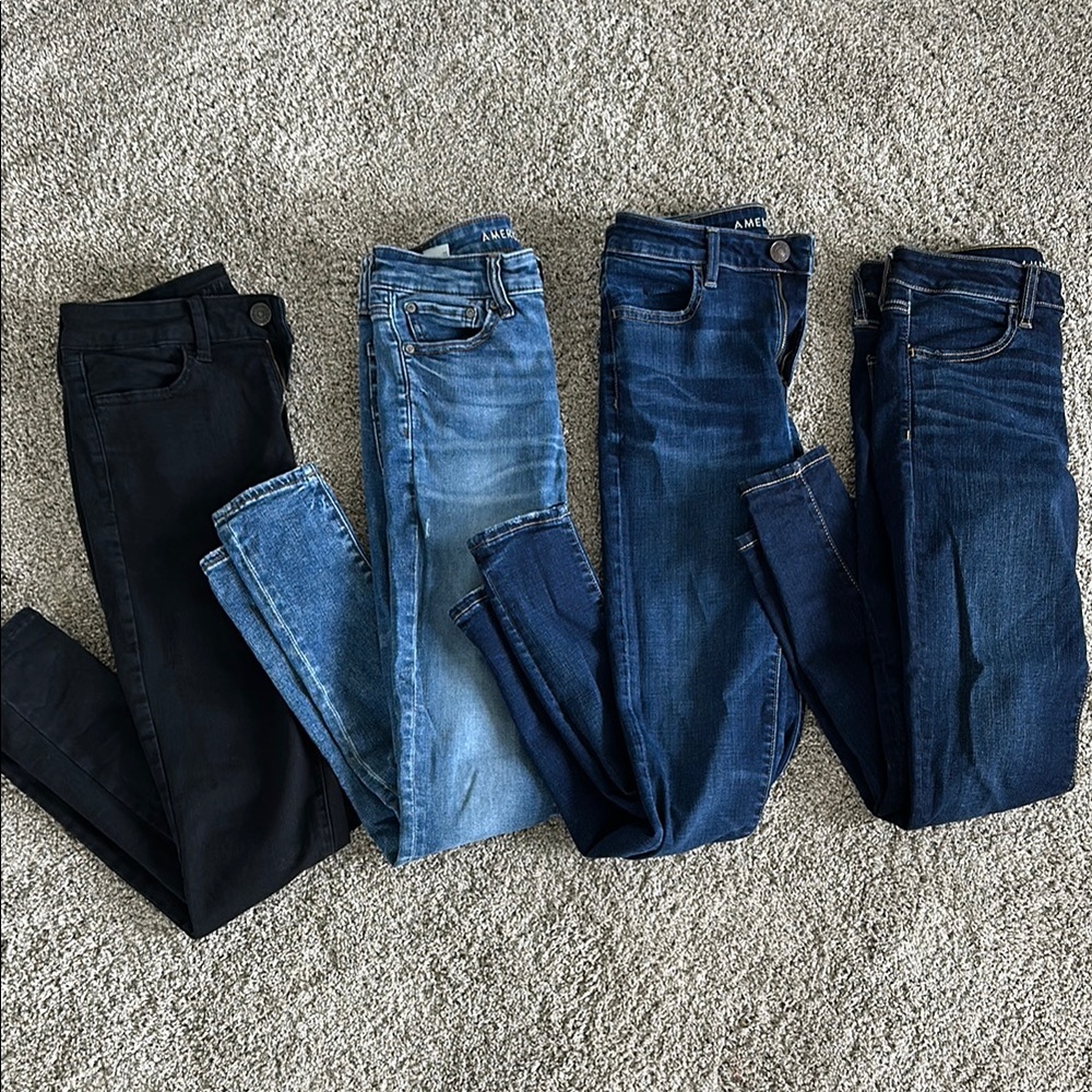 American Eagle Outfitters Women's Skinny Jeans Bundle size 6